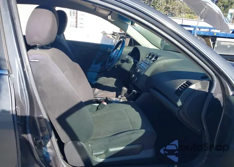 2010 Nissan Altima 2.5 S z USA, uszkodzony, nr VIN 1N4AL2AP4AN536477